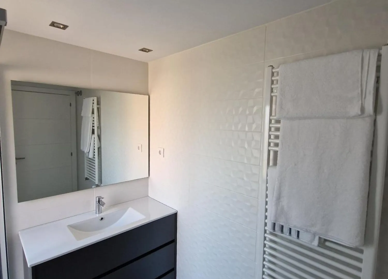 Nuevo Duplex Con Terraza Cerca De Playa Y Metro Con Parking Privado Apartment Urduliz